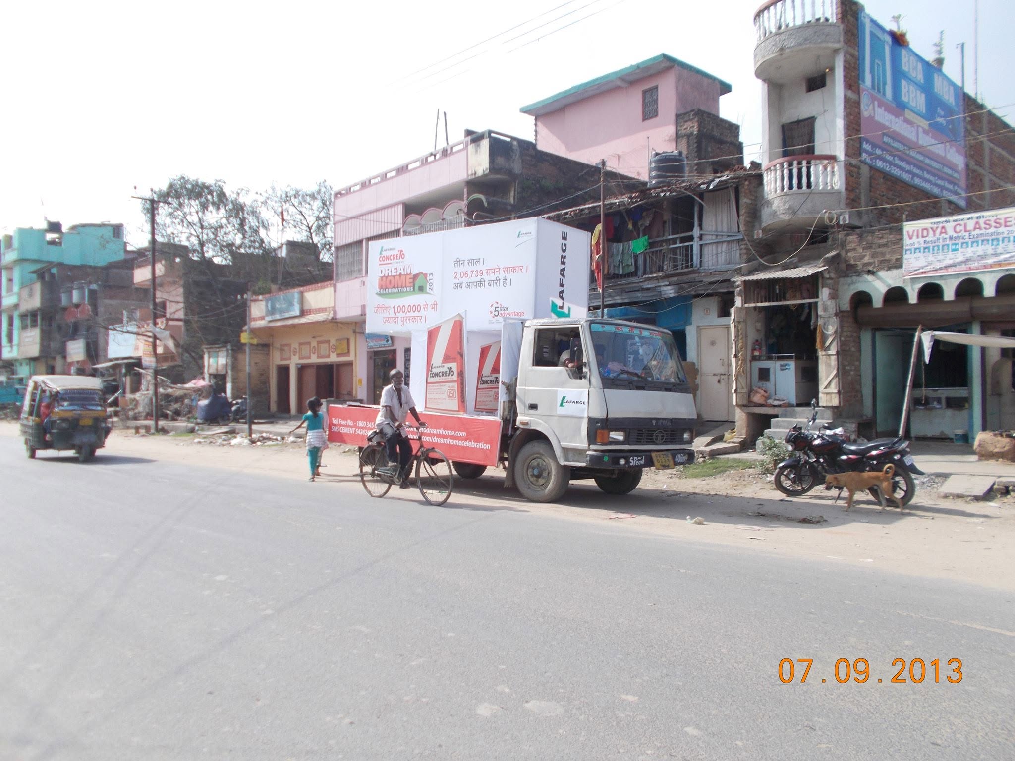 Outdoor campaign placement in rural Bihar